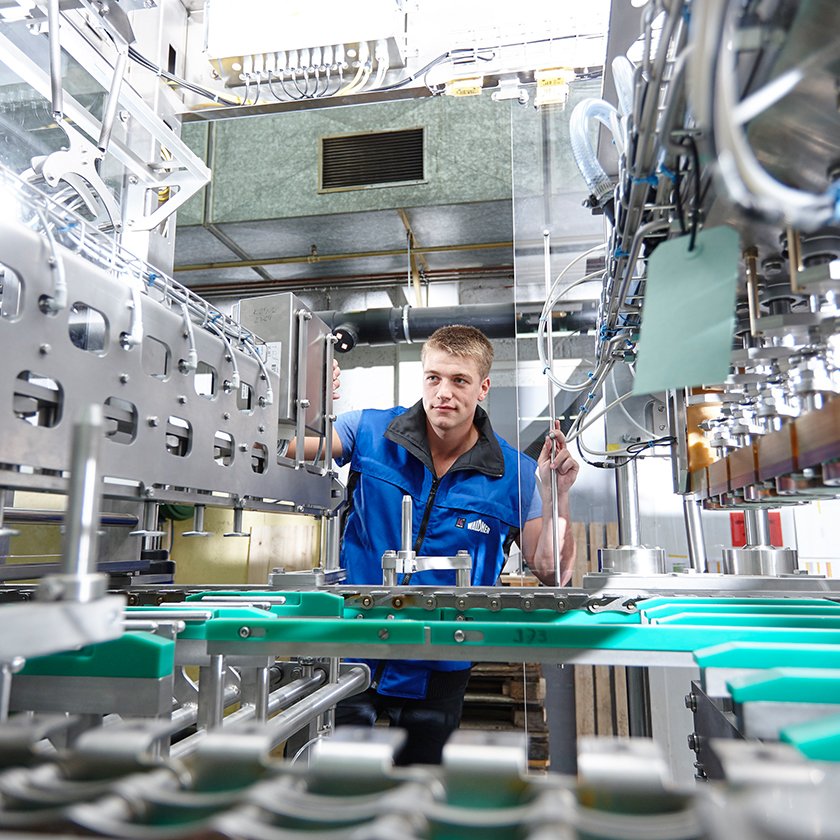 Filling- and Sealing Machines